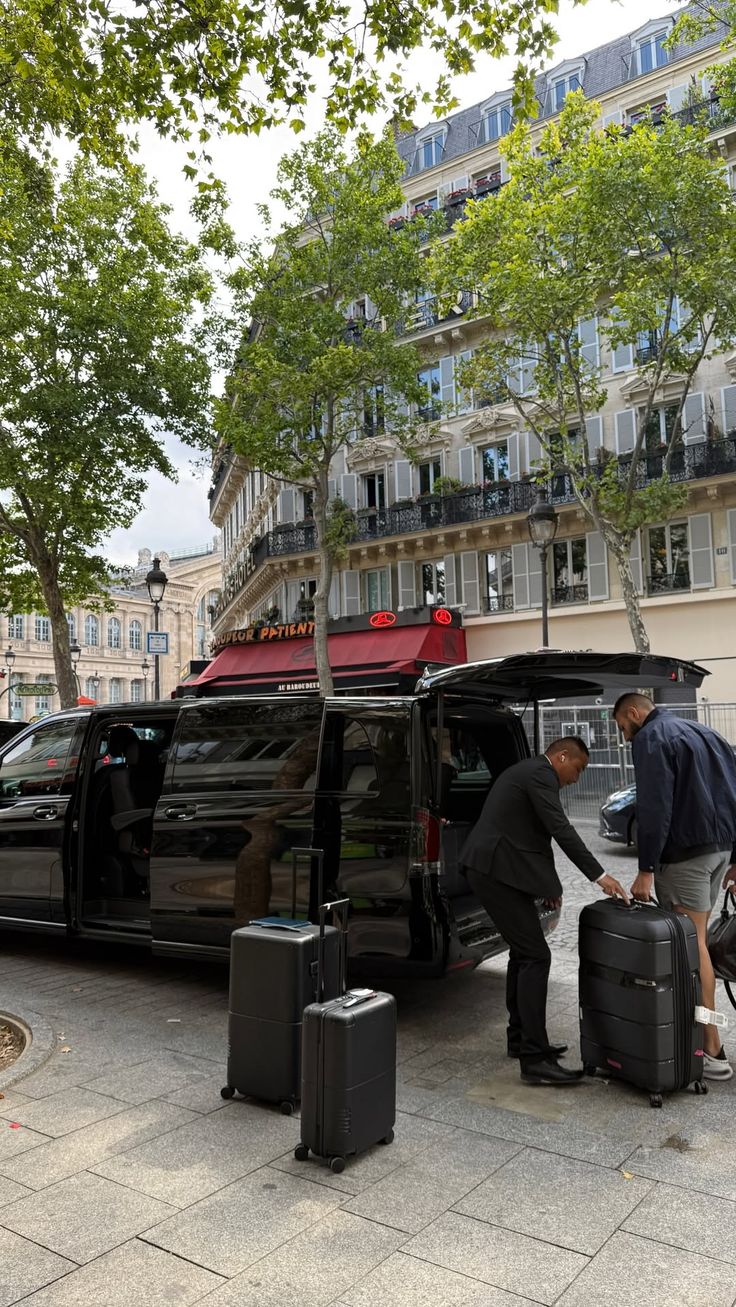 VIP Transfer Vehicle 9